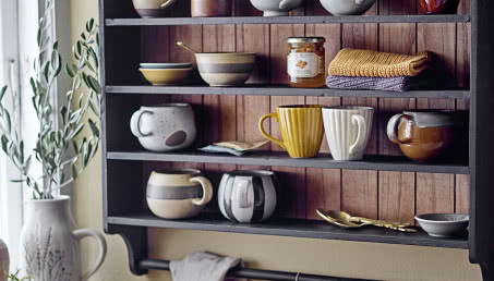 Jak zaaranżować kredens w kuchni?