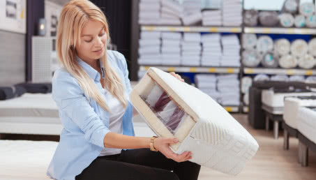 10 najczęstszych błędów przy zakupie materaca - jak uniknąć pułapek?