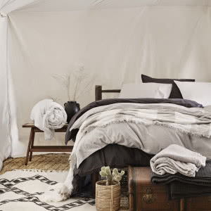 Jakie tkaniny do letniego salonu?