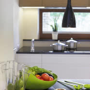 Funkcjonalny dom pod lasem