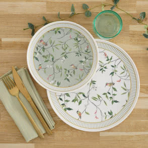 porcelana z letnim motywem kwiatowym