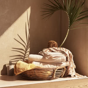 Jakie tkaniny do letniego salonu?