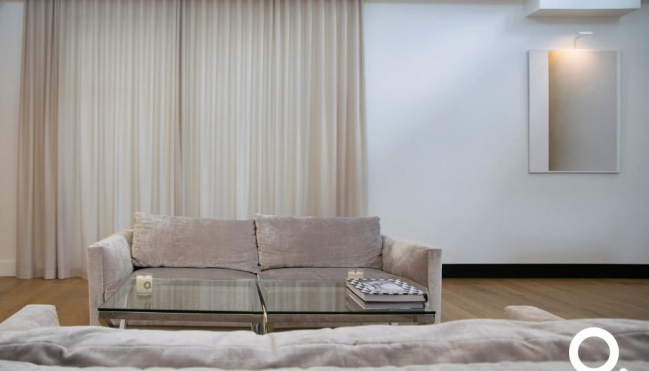 Zaskakująca, ekspresyjna, intrygująca… Sztuka we wnętrzu