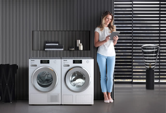 Systemowi Miele@home oraz
bezpłatnej aplikacji Miele@mobile, MIELE