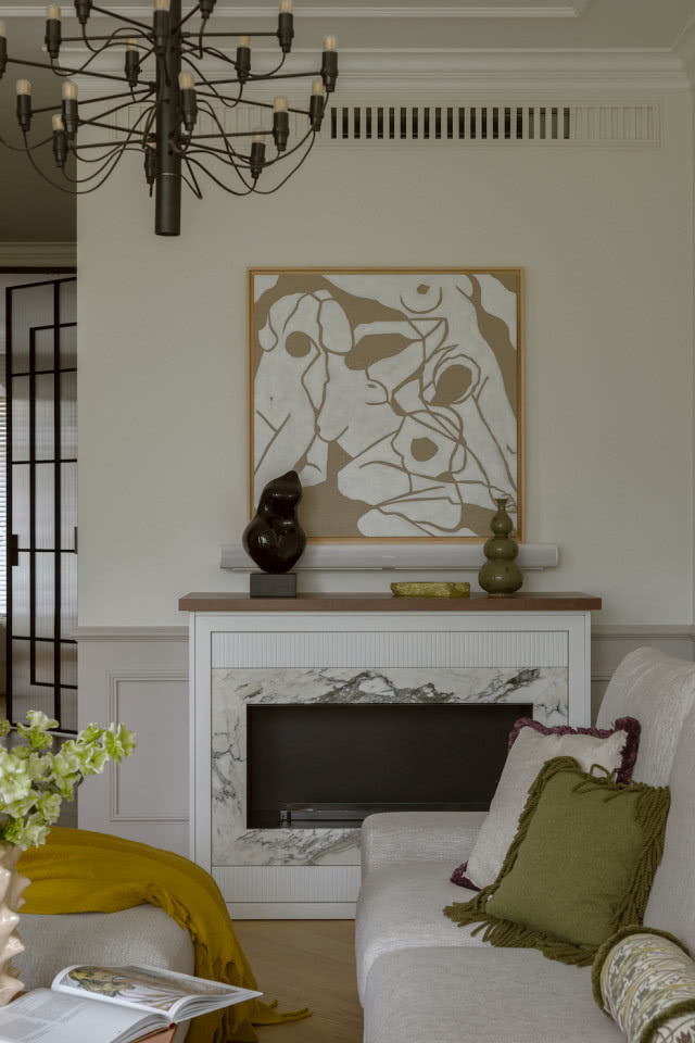 Nostalgiczne mieszkanie w Krakowie. Pełne ciepła, emocji i kwiatów