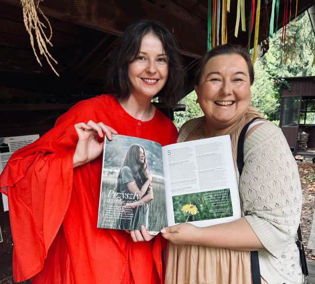 Pięć lat Together for Bees - jubileusz, sztuka i premiera wyjątkowego plakatu w MOCAK Bookstore