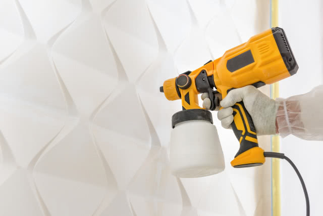 pistolet do malowania ścian