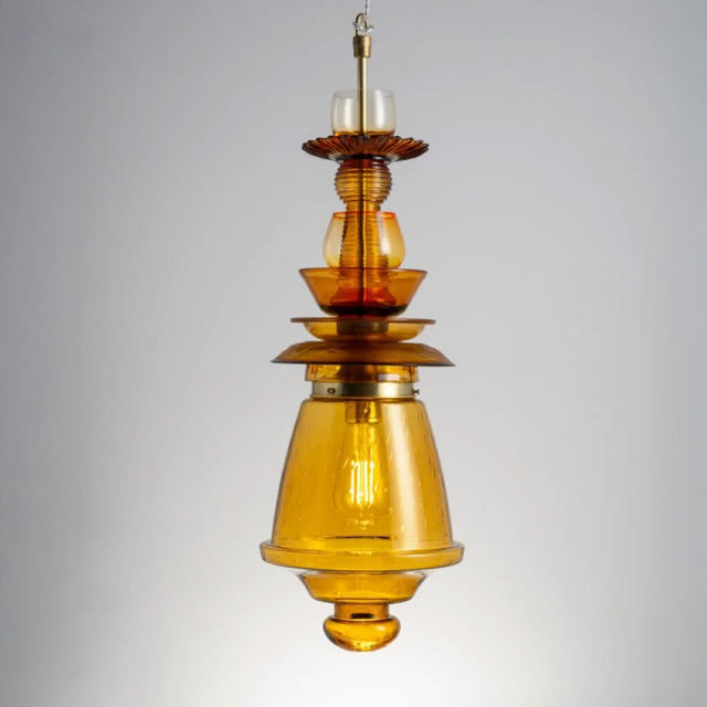 żółta lampa ze szkła