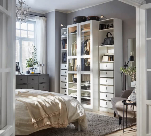 szafa ikea w sypialni