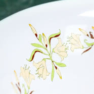 Zamkowe wnętrze na strychu kamienicy