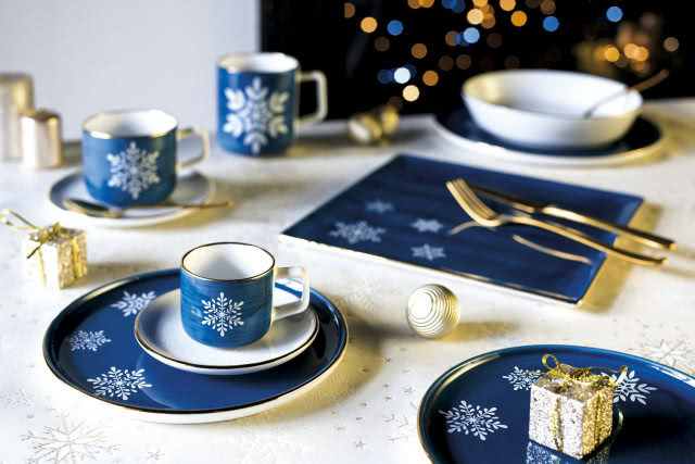 Magia zimowej aury przeniesiona do świata porcelany