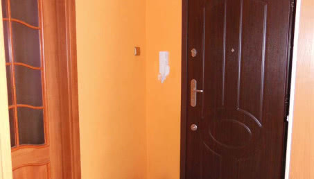 Co zamiast farby w przedpokoju?