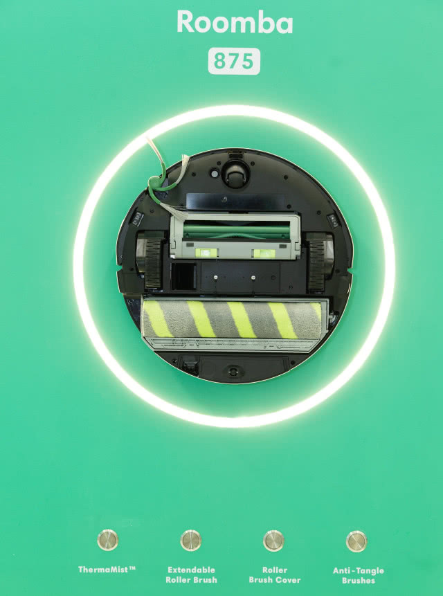 Roomba® Max 875 ze stacją AutoWash