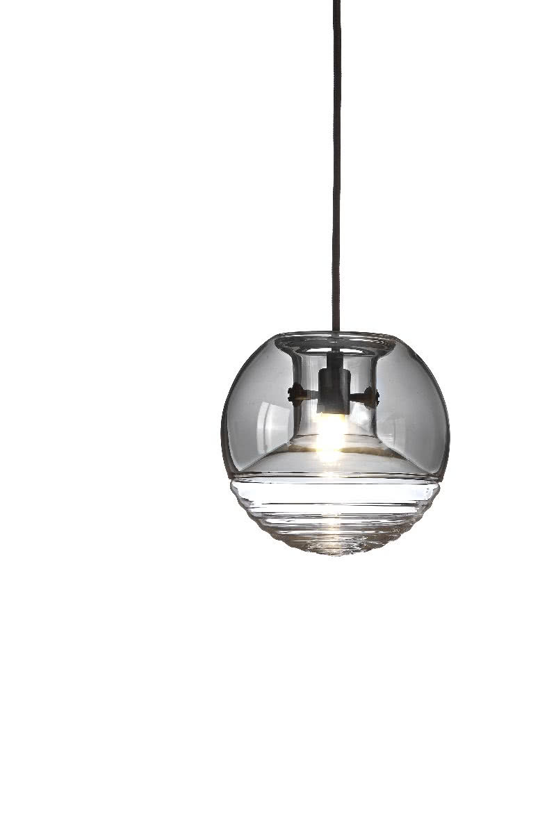 Flask Pendant
Klosz lampy składa się z dwóch...