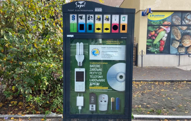Sopot - kosze na odpady  elektroniczne i elektryczne.