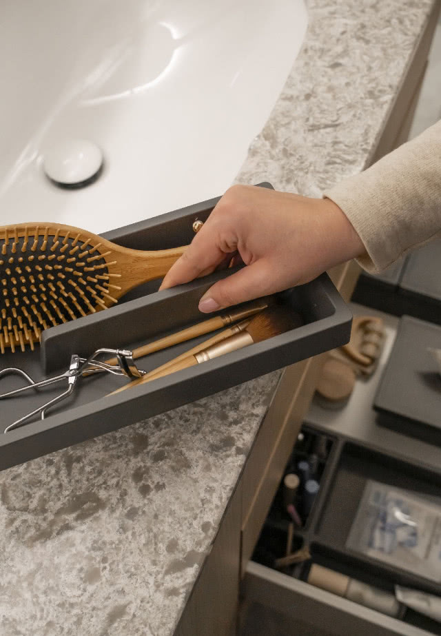 Wiosenne porządki w domu – jak zaprowadzić porządek w kuchni, łazience i garderobie bez rewolucji