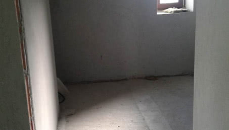 Aranżacja łazienki pod schodami