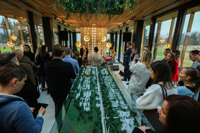 oficjalne otwarcie biura sprzedaży, makieta interaktywna