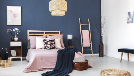 Sypialnia dorosłego alergika - jak ją urządzić?