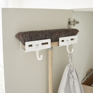 Wiosenne porządki w domu – jak zaprowadzić porządek w kuchni, łazience i garderobie bez rewolucji