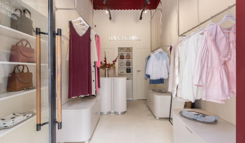 Andy Warhol i Rosenthal - granica między sztuką a przedmiotem cienka jak porcelana