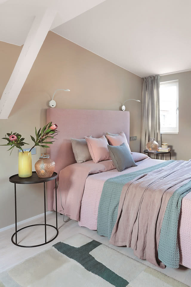 Sypialnia z dominacją różu