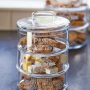 Elegancki porcelanowy wazon jest istotnym...