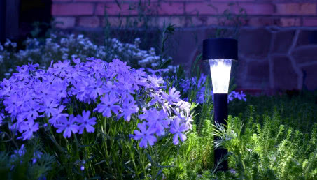 Lampy LEDOWE i solarne - oszczędzaj pieniądze i wspieraj planetę!