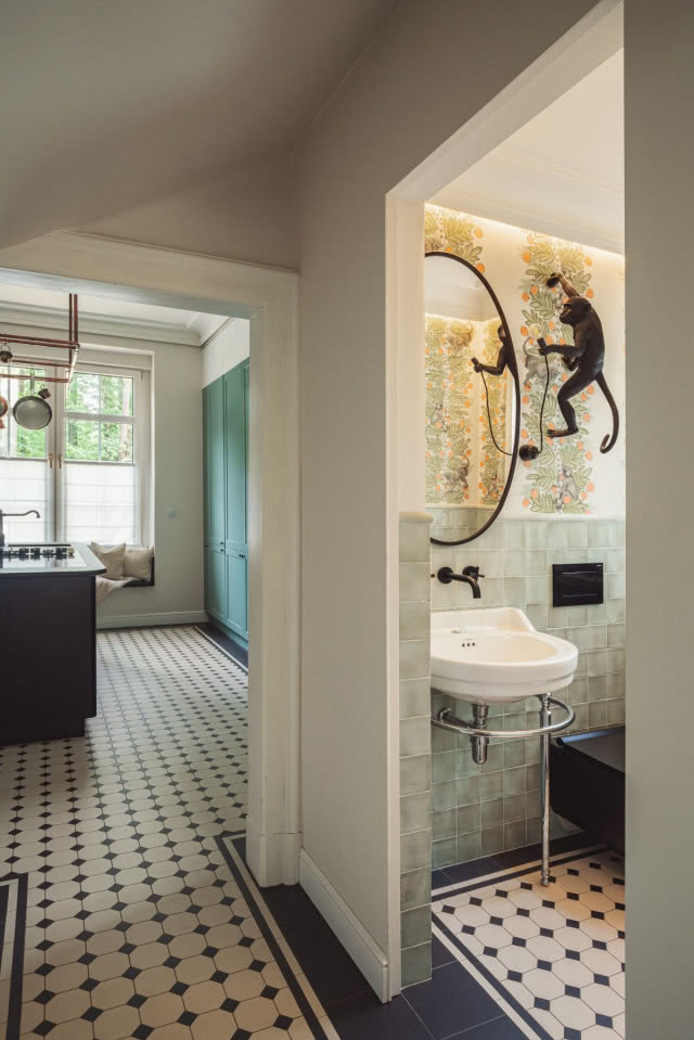 aranżacja toalety tapeta