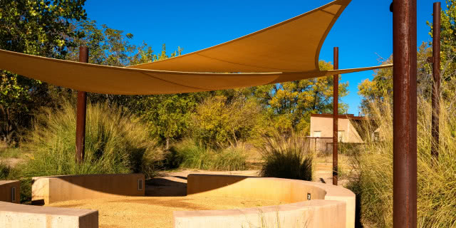 żagiel na ławką w okręgu