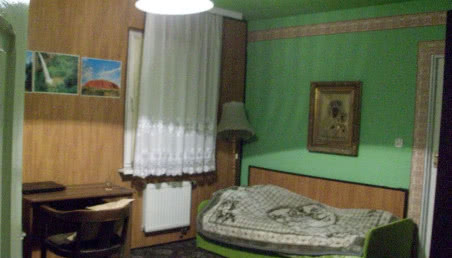 Sypialnia i gabinet w jednym