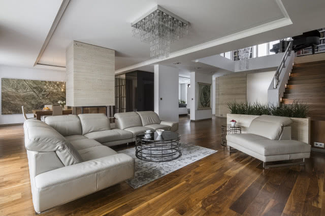 Salon w odcieniach brązu