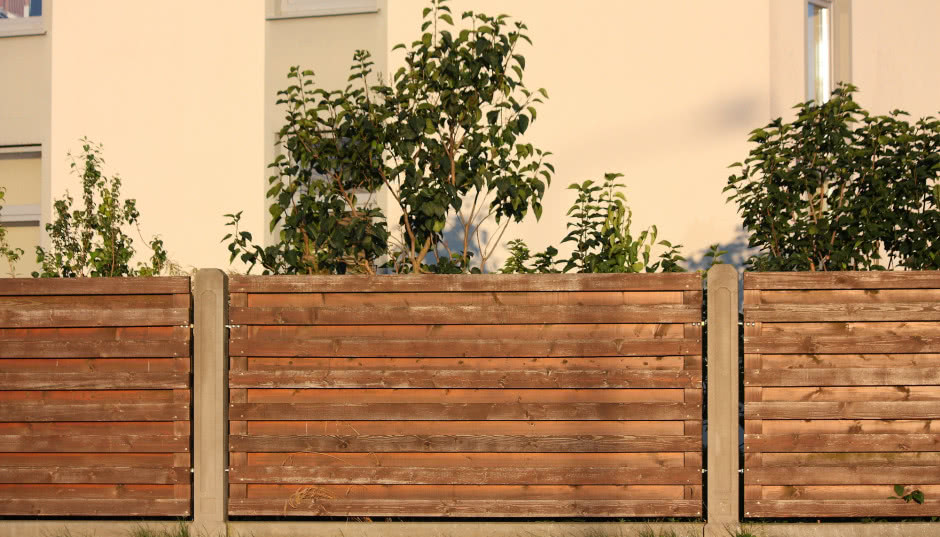 Nowoczesne ogrodzenia drewniane - moda czy produkt na lata?