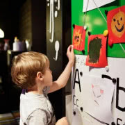 Prace plastyczne dzieci uczestniczących w...