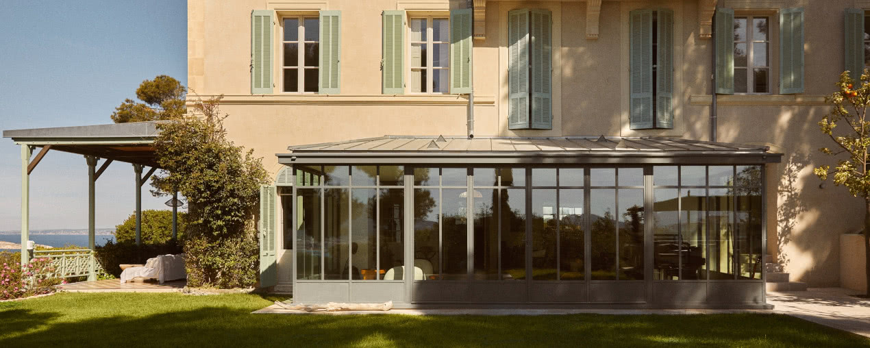 Zabytkowa willa w sercu Marsylii. Ma taras na dachu!