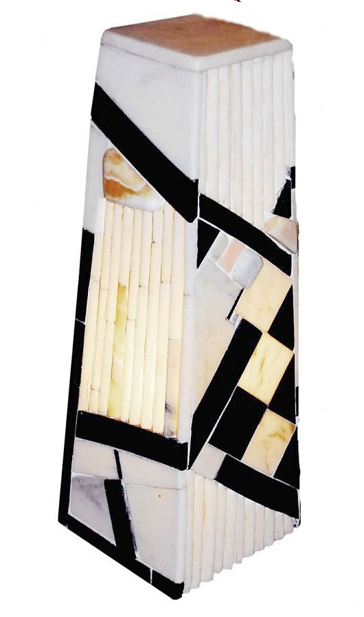 Marmurowa lampa - projekt Jacka Andrzejewskiego.