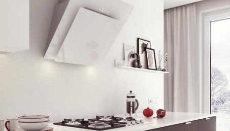 Czarne i białe szkło - nowe okapy wertykalne TEKA