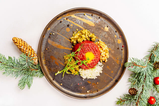 Tatar z polędwicy wołowej