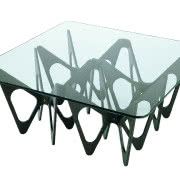 Stolik Rythme, zrobiony ze szkła i stali...