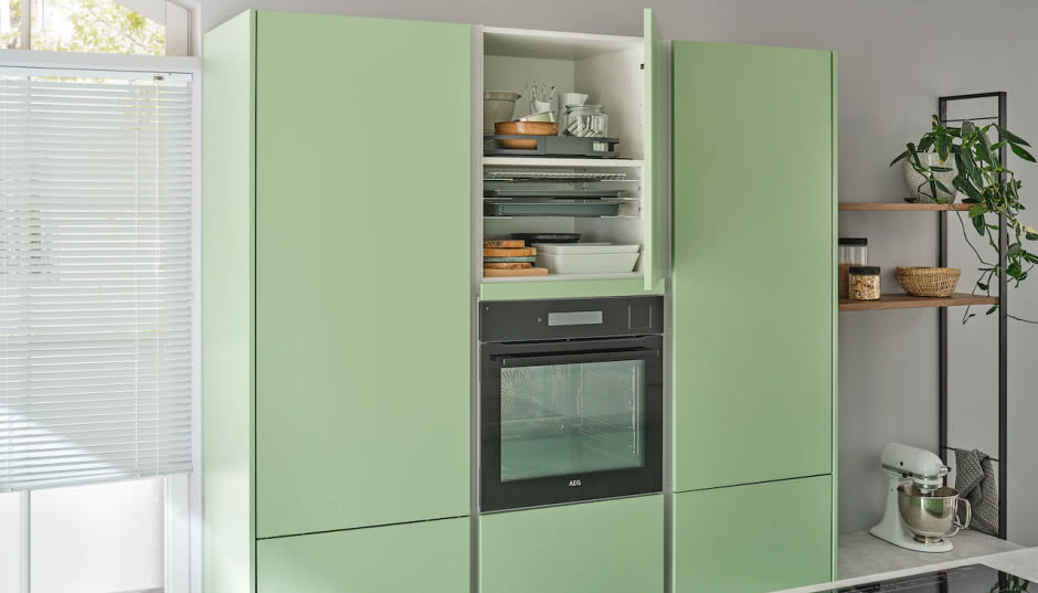 Koniec z trudno dostępnymi miejscami - TurnMotion III rewolucjonizuje Twoją kuchnię!