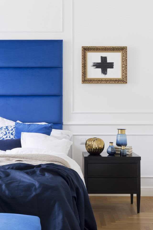 Szmaragdowy zagłówek łóżka