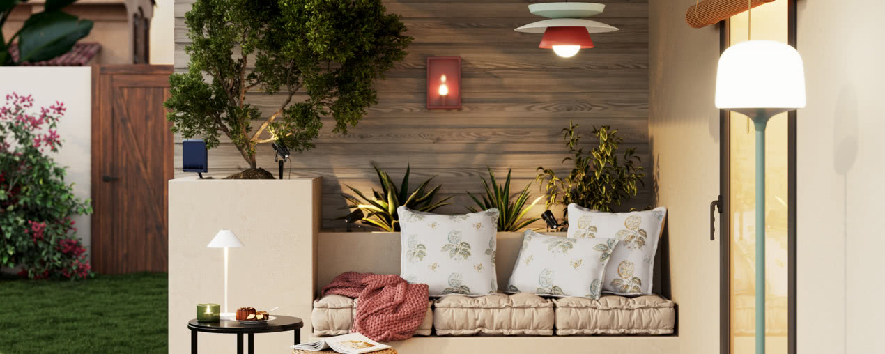 Lampa Palmar - sprytne oświetlenie salonu pod chmurką