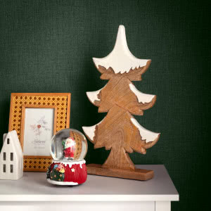 Poczuj magię Świąt! Oto 4 trendy 2025, dzięki którym Twój dom rozbłyśnie radosnym, świątecznym szczęściem