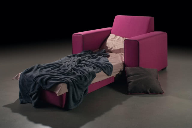 Rozkładany fotel do spania