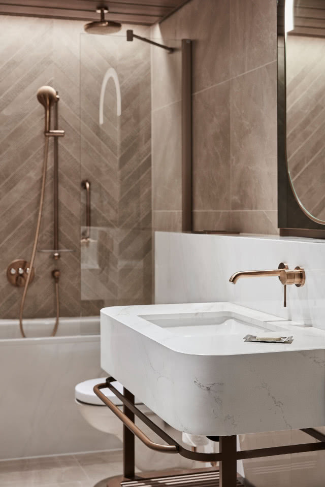 blat łazienkowy z białego konglomeratu