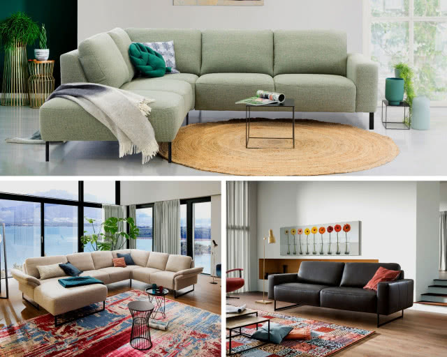 zielona kanapa, okrągły dywan, stolik kawowy, paprotka, kwiaty w doniczce, koc, poduszki ozdobne, kanapa w kształcie litery "u", zasłony, duże okna, lampa podłogowa, obraz, fotel, skórzana kanapa