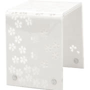 Stolik Snowflakes, wykonany z czystego białego...