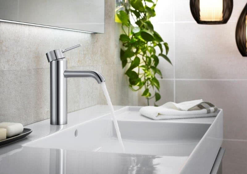 Bateria umywalkowa Lantapowyżej: baterie Atlas