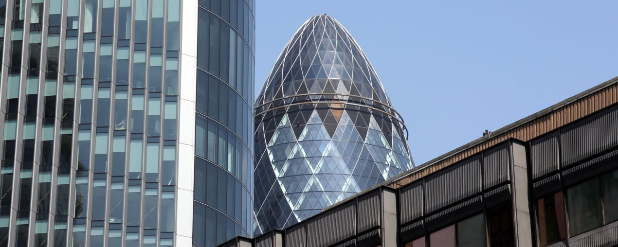 Ma 90 lat i nie zwalnia tempa! Norman Foster chce projektować na Marsie