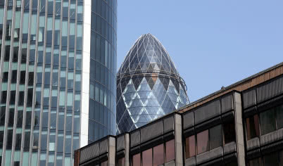 Ma 90 lat i nie zwalnia tempa! Norman Foster chce projektować na Marsie